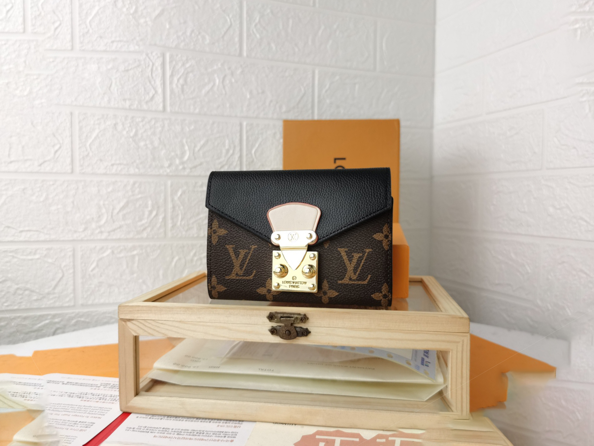 ルイ・ヴィトン(Louis Vuitton) ポルトフォイユパラス コンパクト