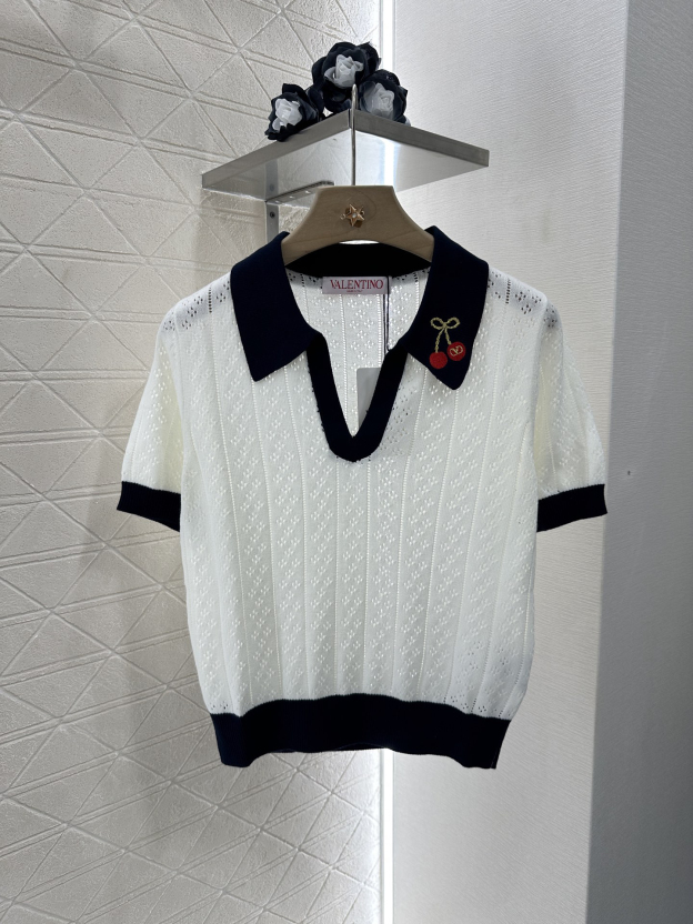 ヴァレンティノ「Valentino」チェリーニット開襟半袖