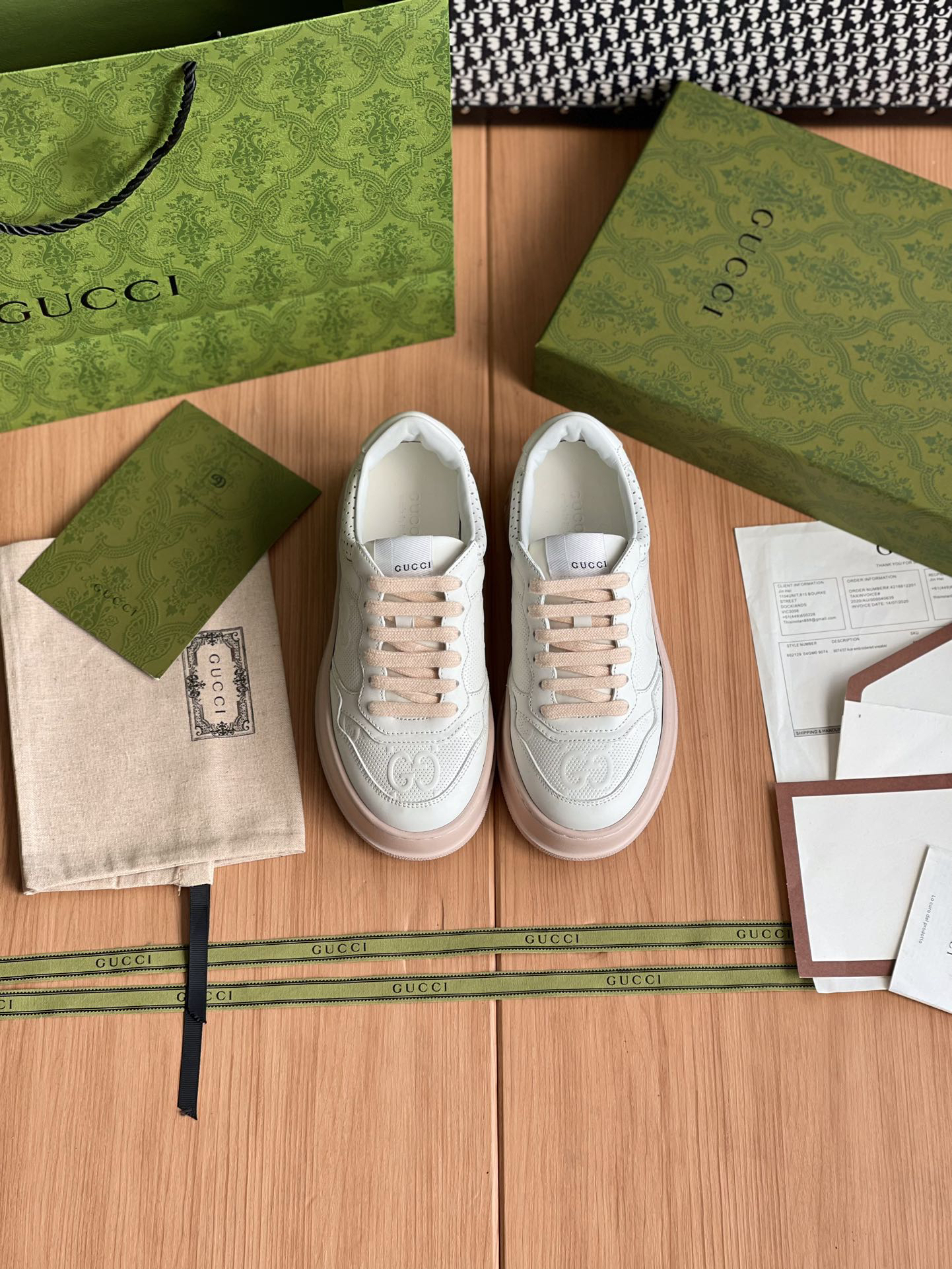 グッチ「Gucci」チンキーB スプリーム ビスケットスニーカー スニーカー