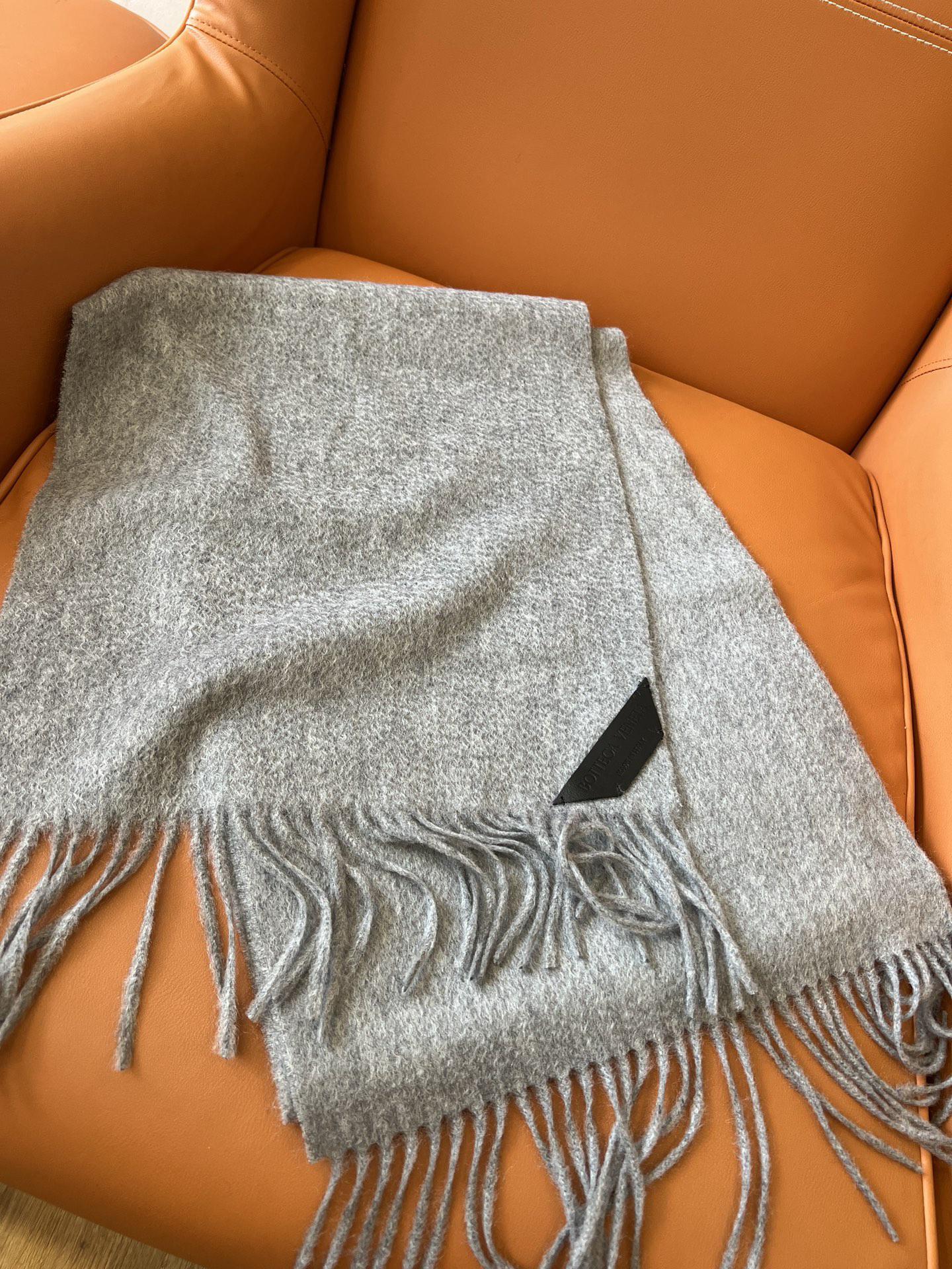 ボッテガ ヴェネタ「Bottega Veneta」2024秋冬 プレミアム キャシュミール マフラー35x200cm