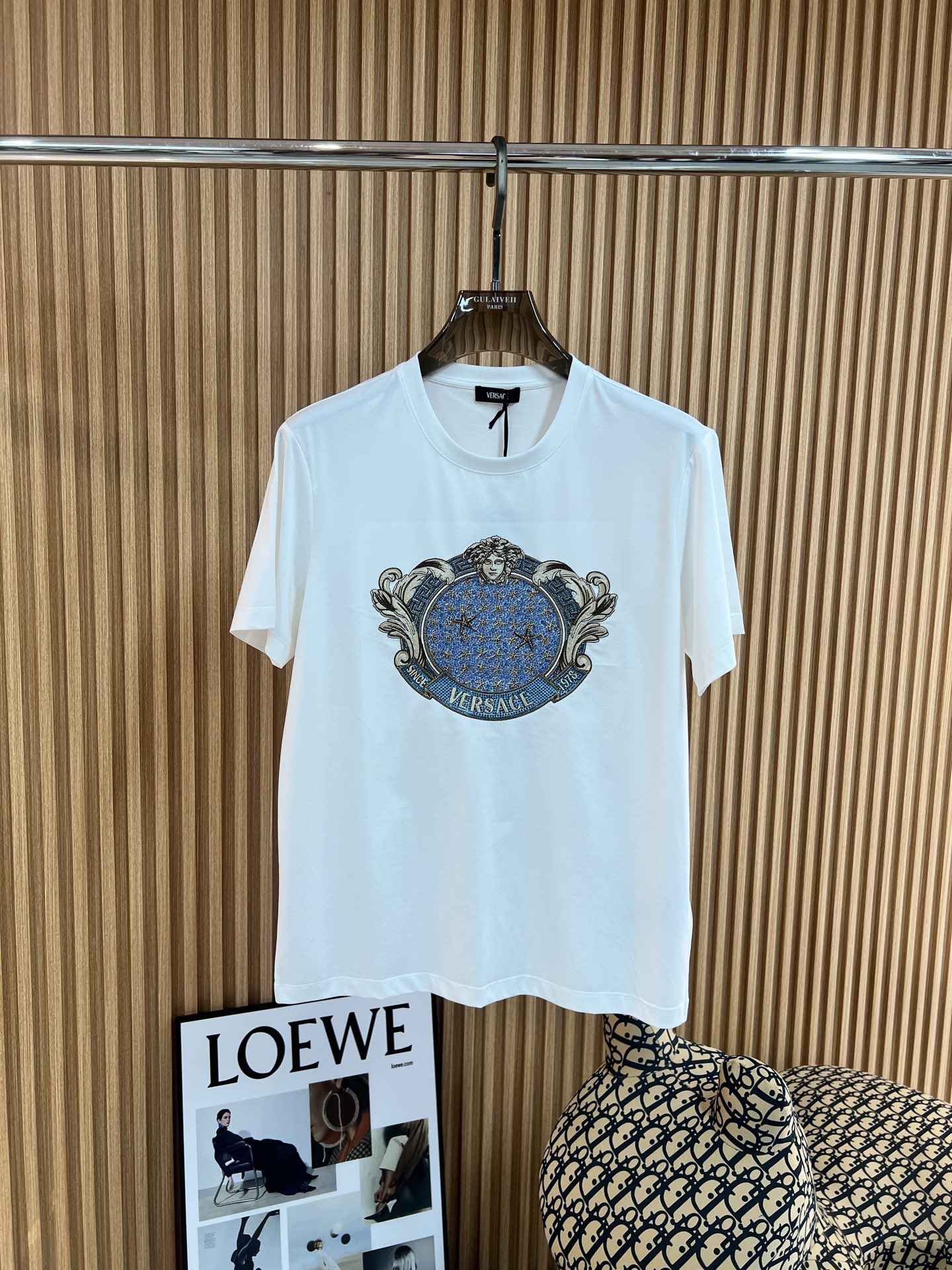 ヴェルサーチ「Versace」メドゥーサ1978 スワロフスキー刺繍Tシャツ