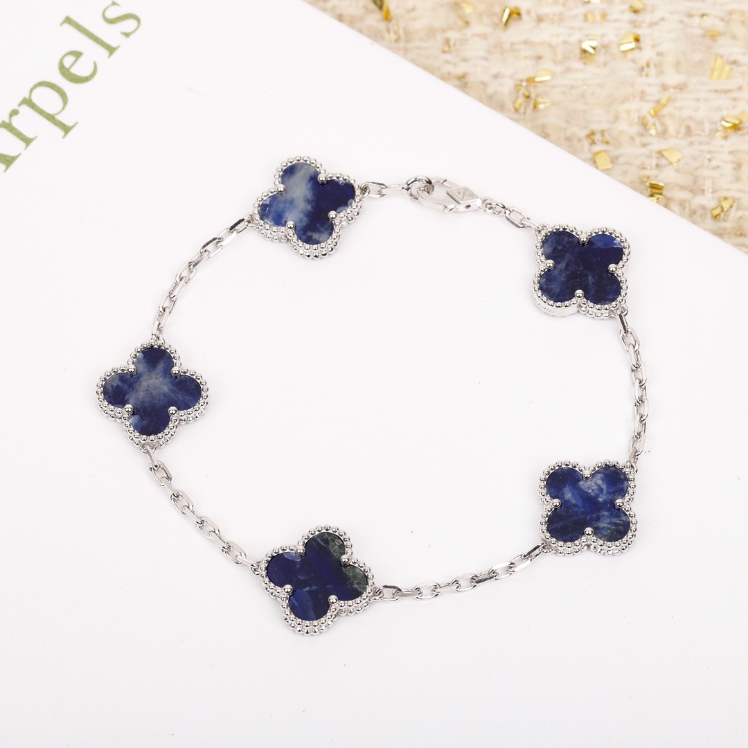 ヴァン クリーフ＆アーペル「Van Cleef & Arpels」 Vintage Alhambra 5モチーフ ブレスレット19cm