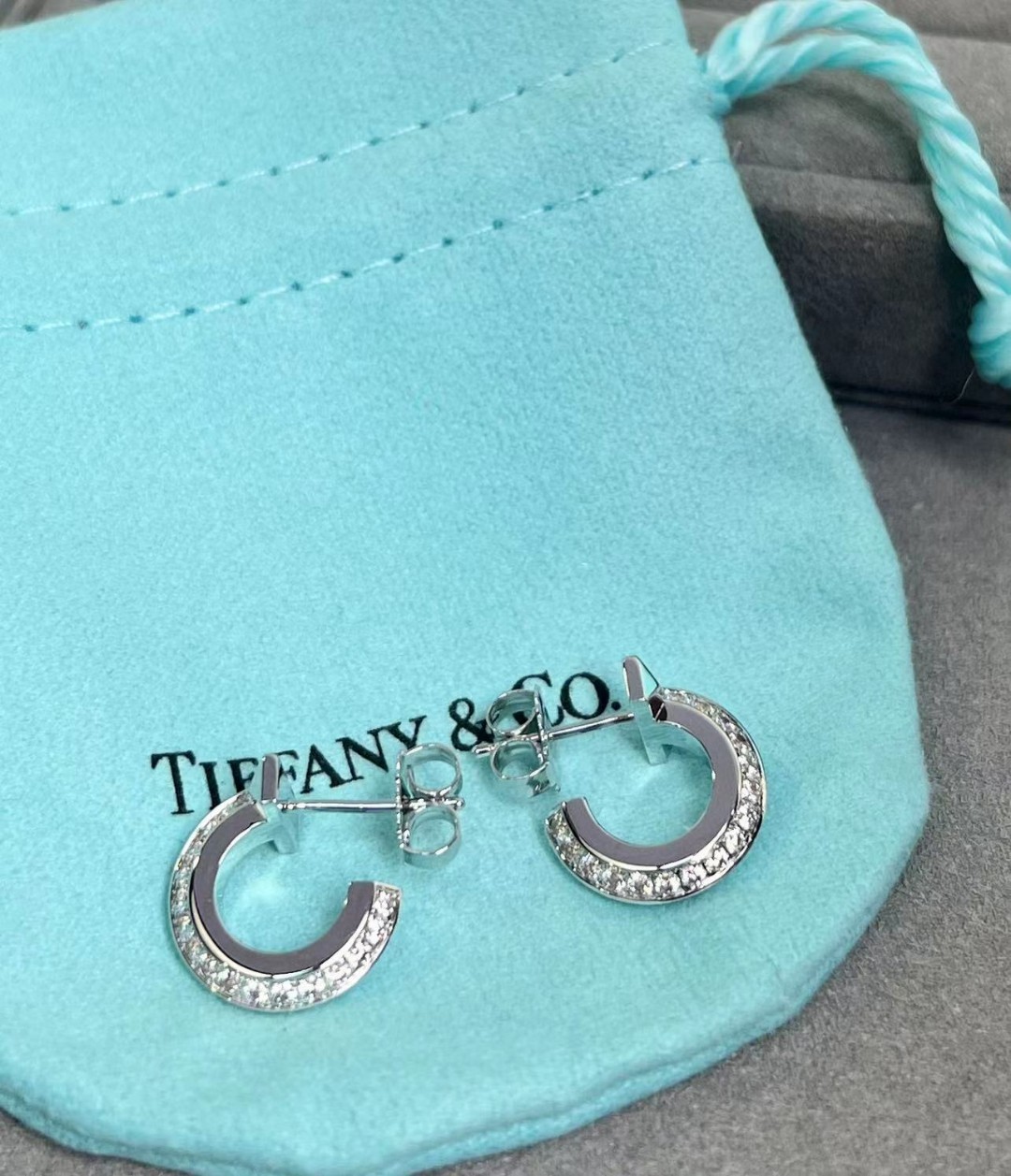 ティファニー「Tiffany & Co.」Setting シングルダイヤモンドスタッドピアス