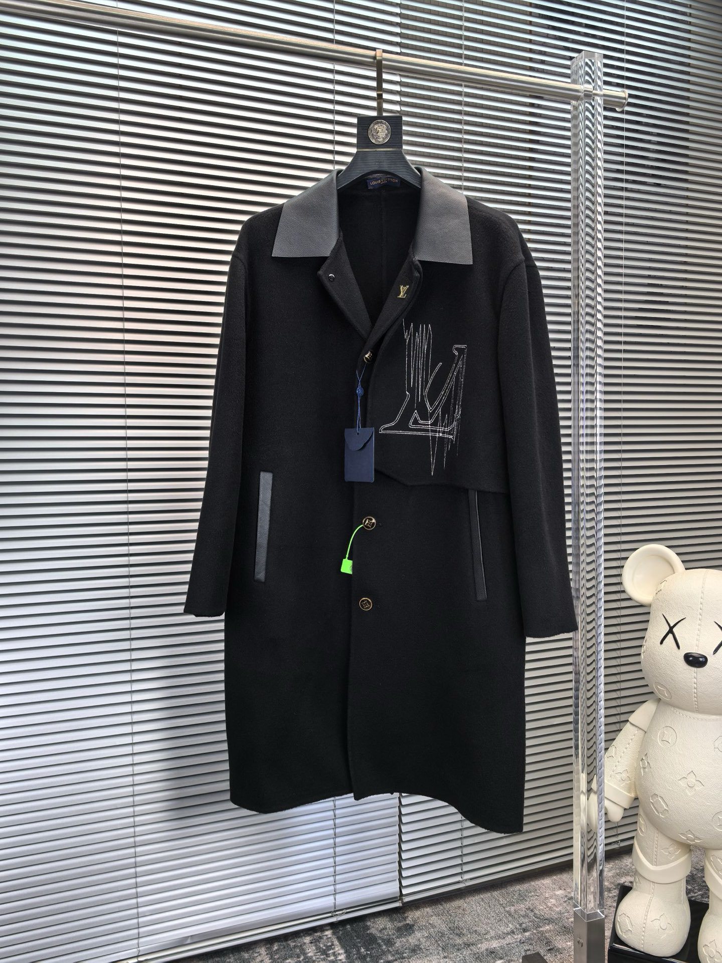 ルイ・ヴィトン「Louis Vuitton」オータムウィンター ミッドニーレングスコート