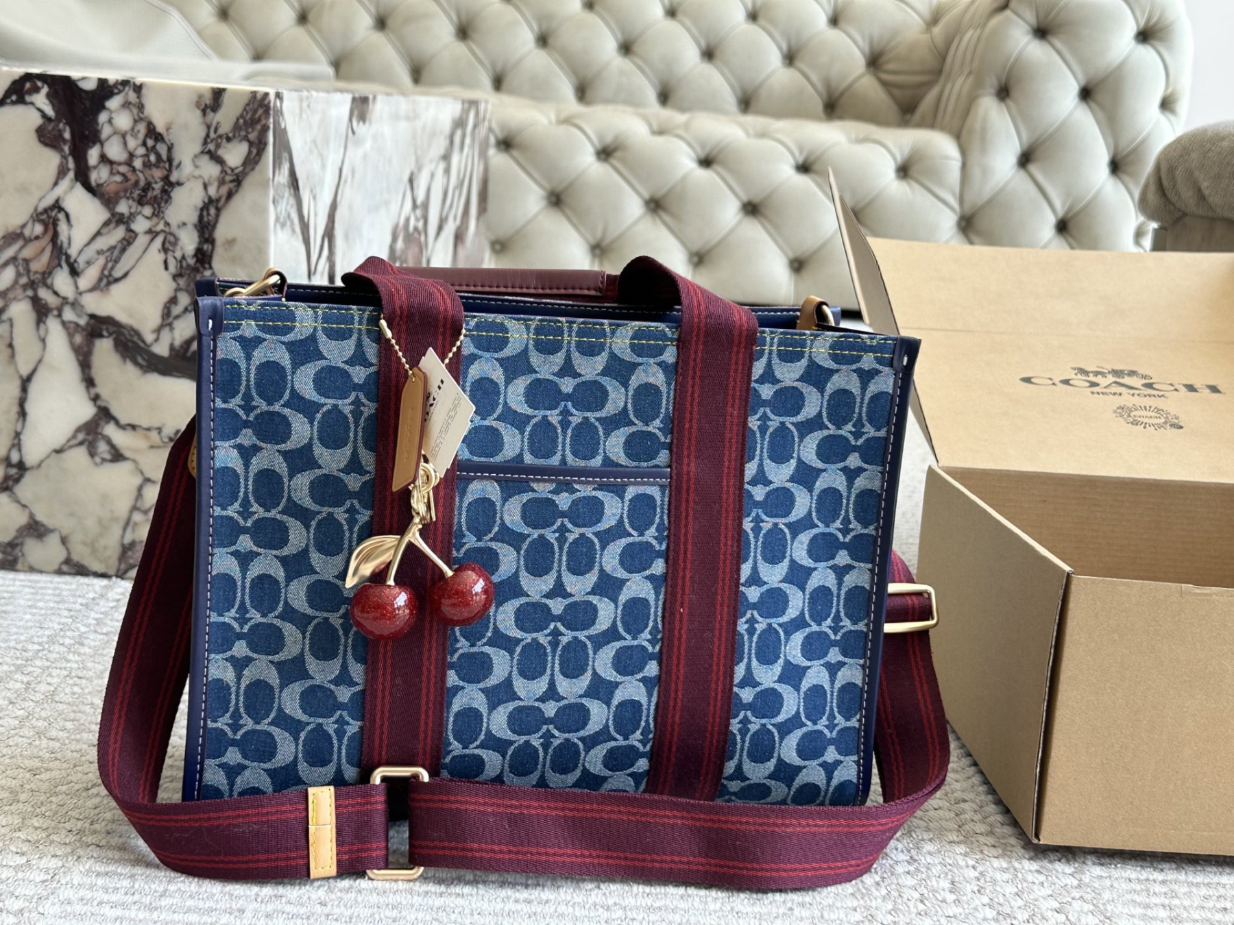 コーチ「Coach」定番ロゴ入りショッピングバッグトートバッグ