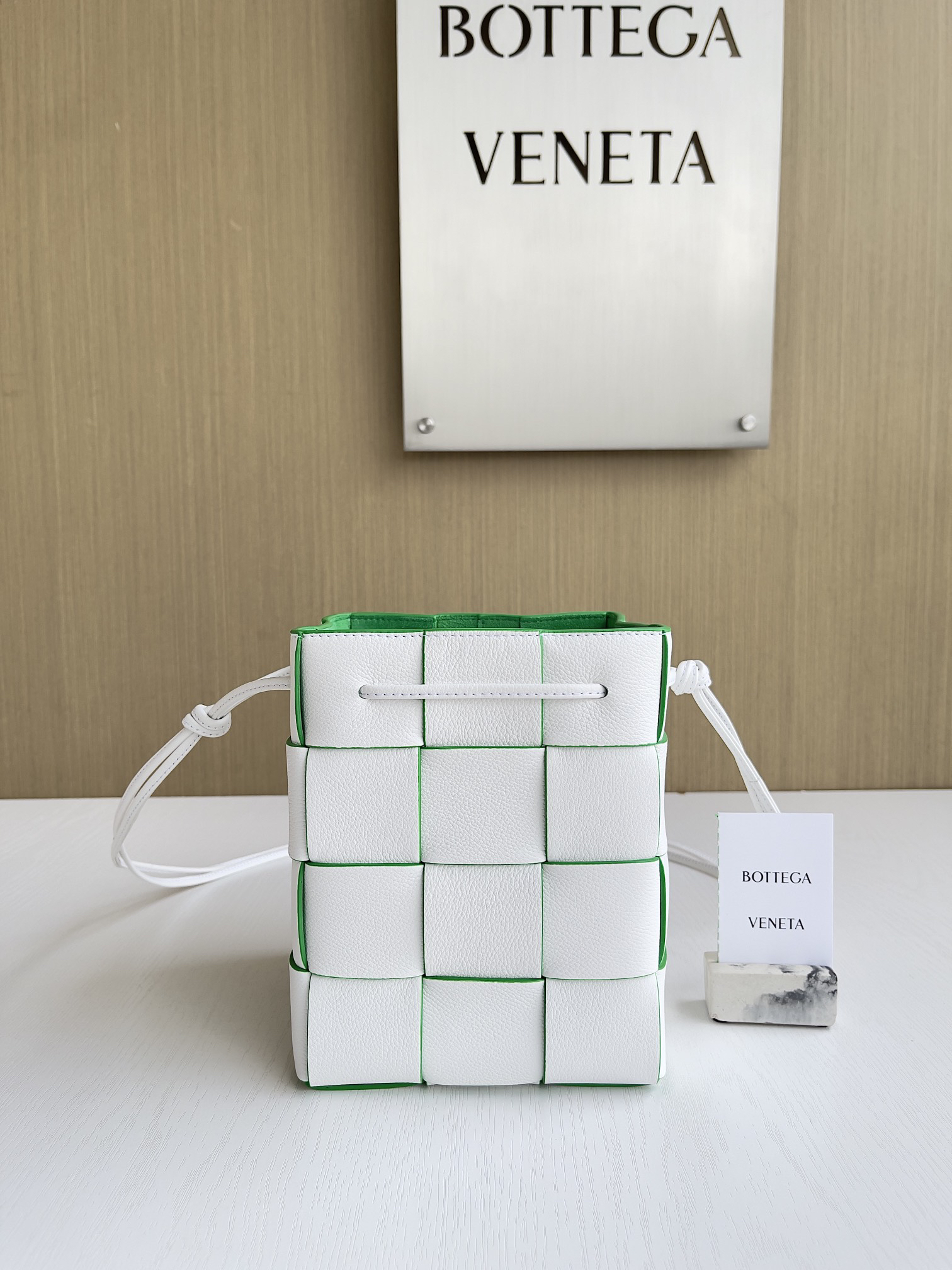 ボッテガ・ヴェネタ「Bottega Veneta」七夕限定 Intrecciato ミニバケットバッグ