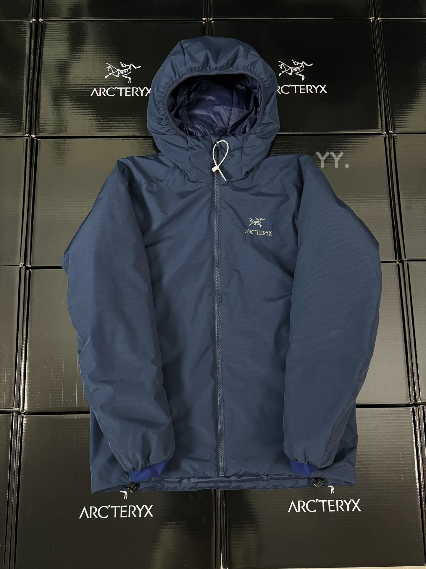 アークテリクス「ARC'TERYX」 Atom Hoody インシュレーテッドジャケット