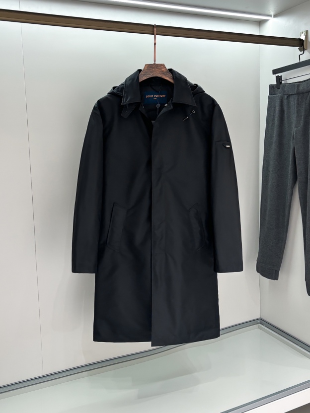 ルイ・ヴィトン「Louis Vuitton」24 FW秋冬新作ブラックナイロン素材取り外し可能な連帽ダウン