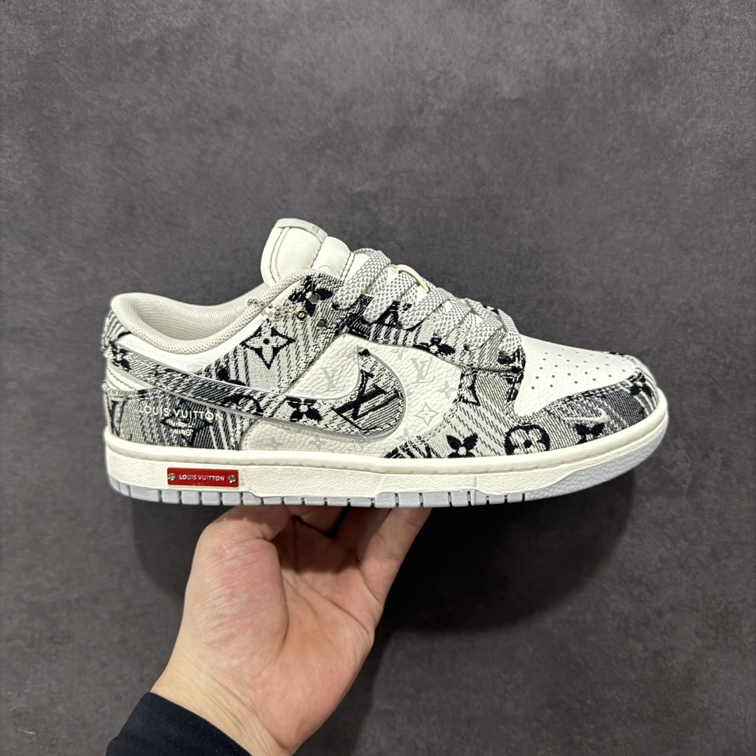 「コラボモデル」Louis Vuitton x Nike  コラボ - グレーデニム" スニーカー