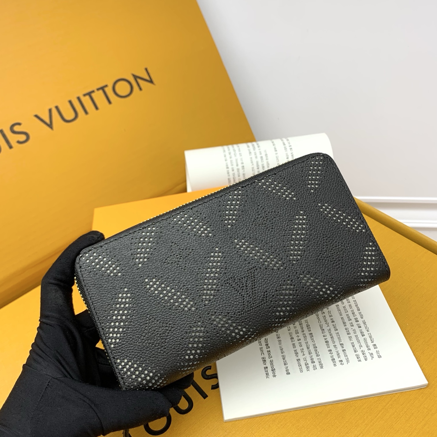 ルイ・ヴィトン「Louis Vuitton」新作 日本限定 ジッピー･ウォレット