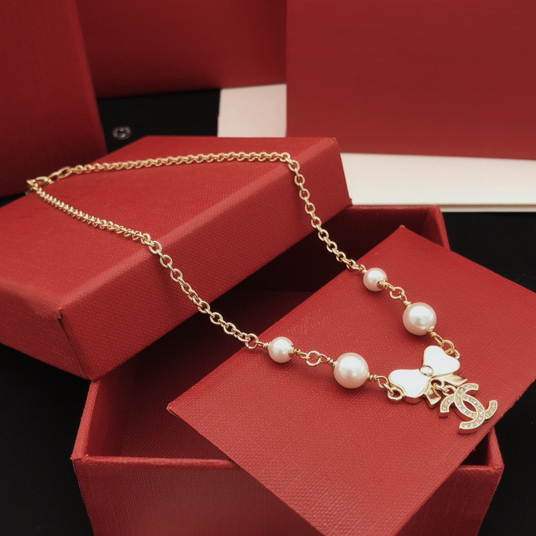 シャネル「Chanel」最新のリボンネックレスです42cm