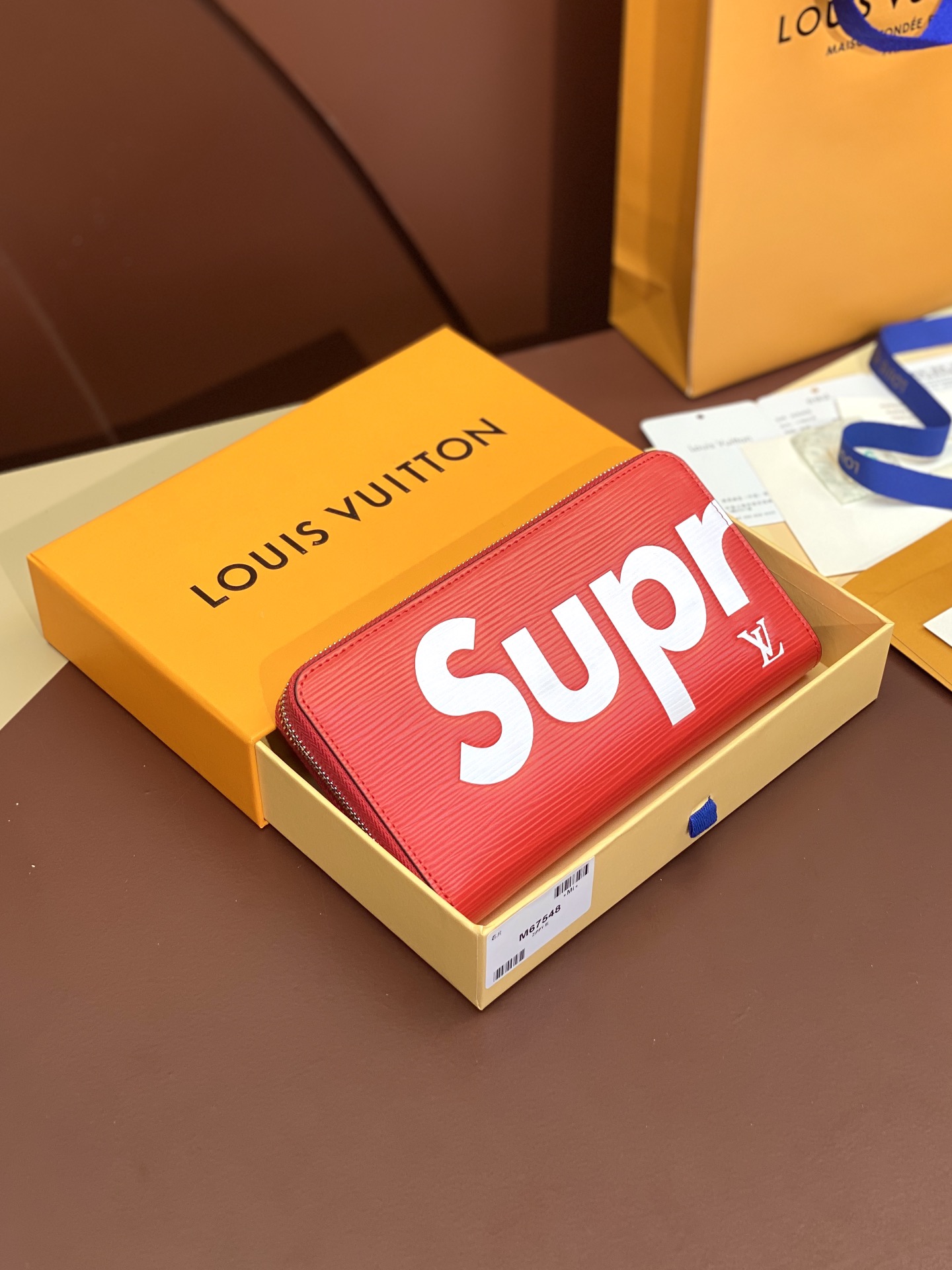 ルイ・ヴィトン「Louis Vuitton」LV x Supreme コラボ ジッピー･ウォレット