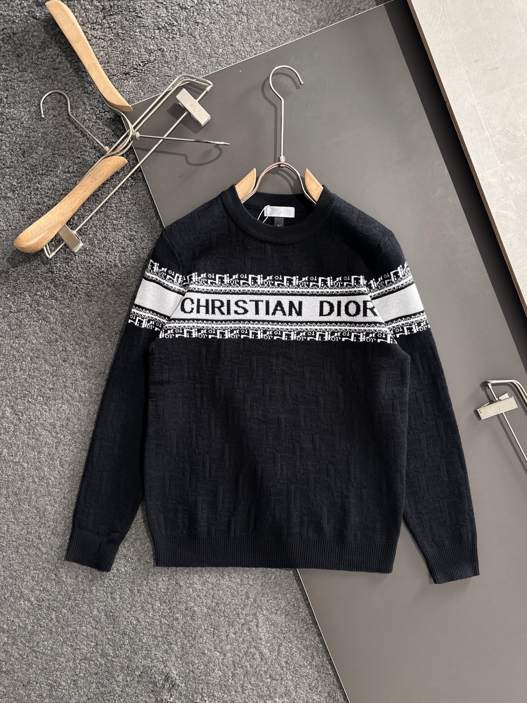 ディオール「Dior」秋冬ウールの丸ネックニットセーター