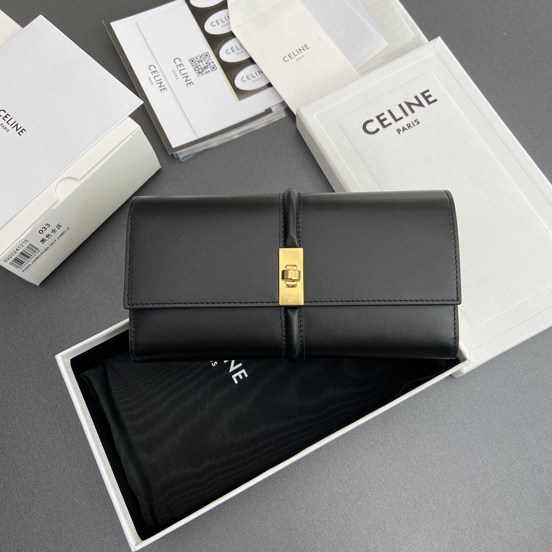 セリーヌ「Celine」TRIOMPHE16 光沢牛革財布