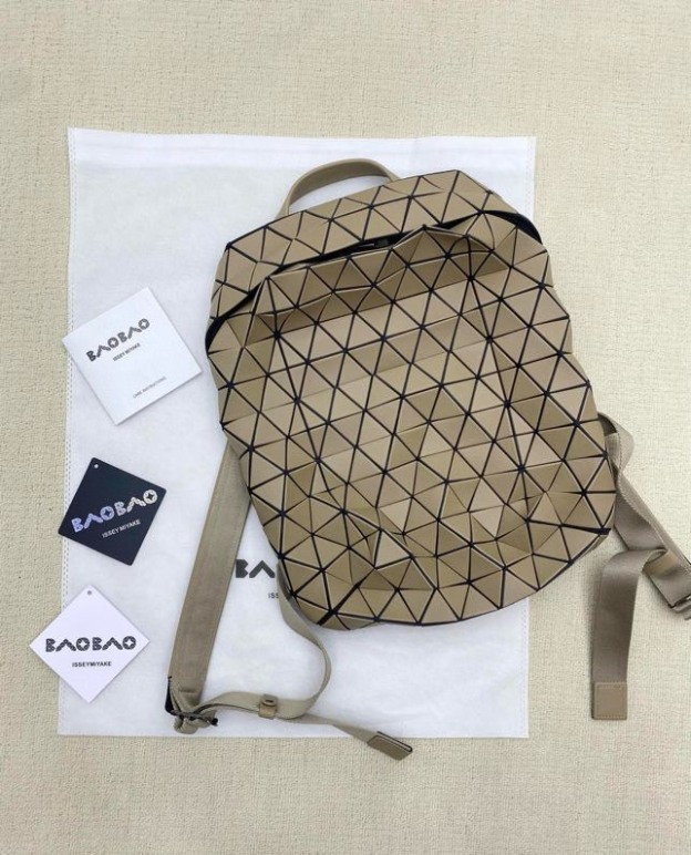 イッセイ・ミヤケ「Issey Miyake」BAO BAO KURO リュックサック
