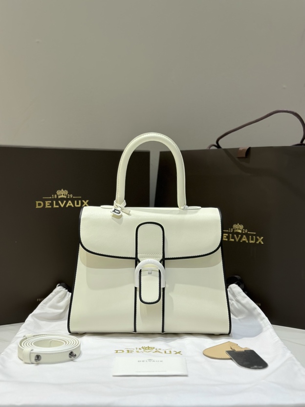 デルヴォー「Delvaux」Brillant シリーズ ハンドバッグ