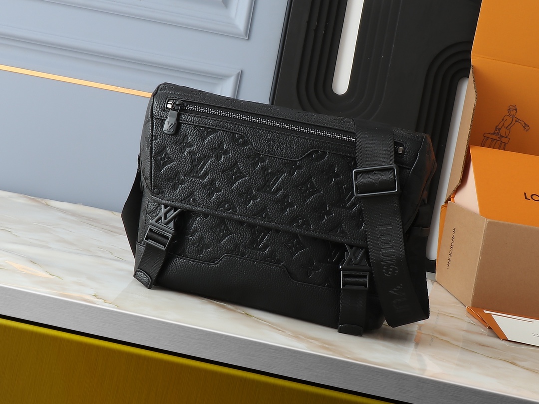 ルイ・ヴィトン「Louis Vuitton」ヴォワヤージュ スモールメッセンジャーバッグ