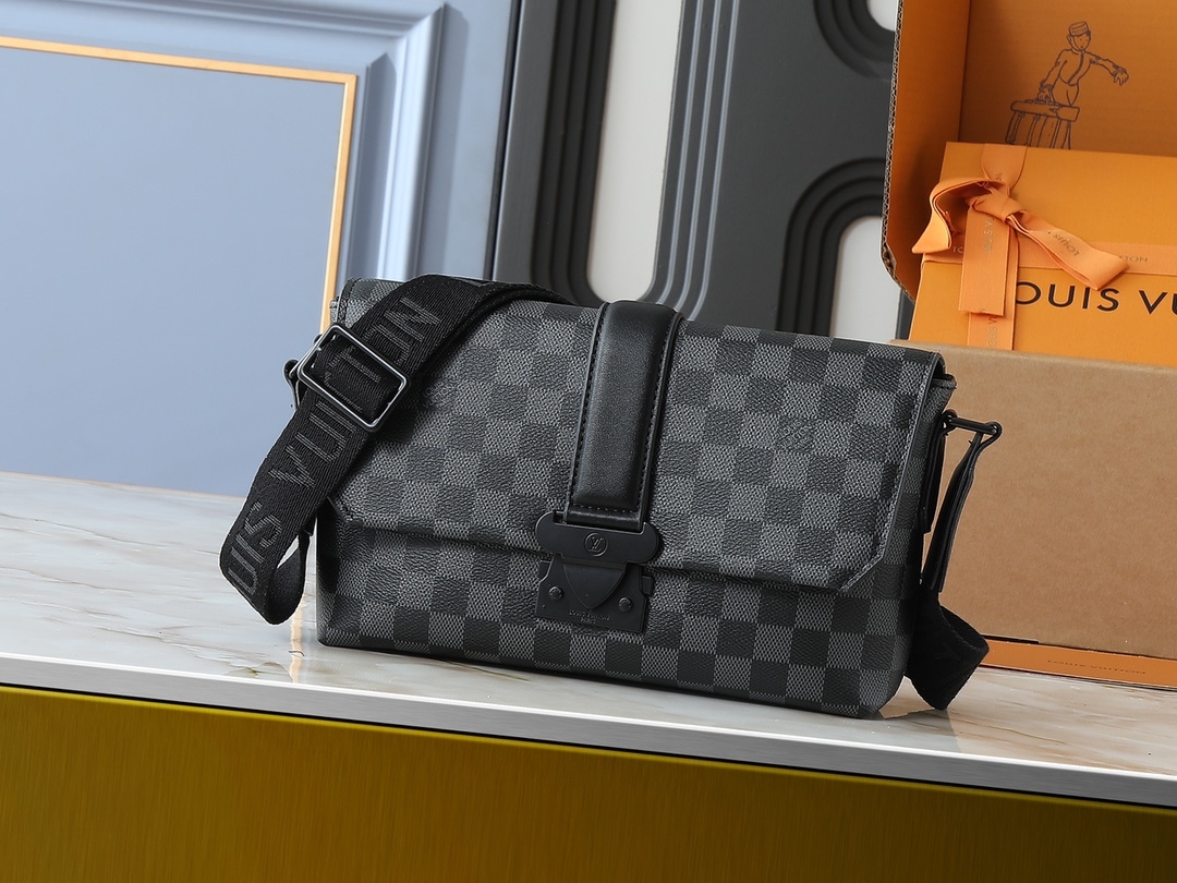 ルイ・ヴィトン「Louis Vuitton」S-Cape メッセンジャーバッグ