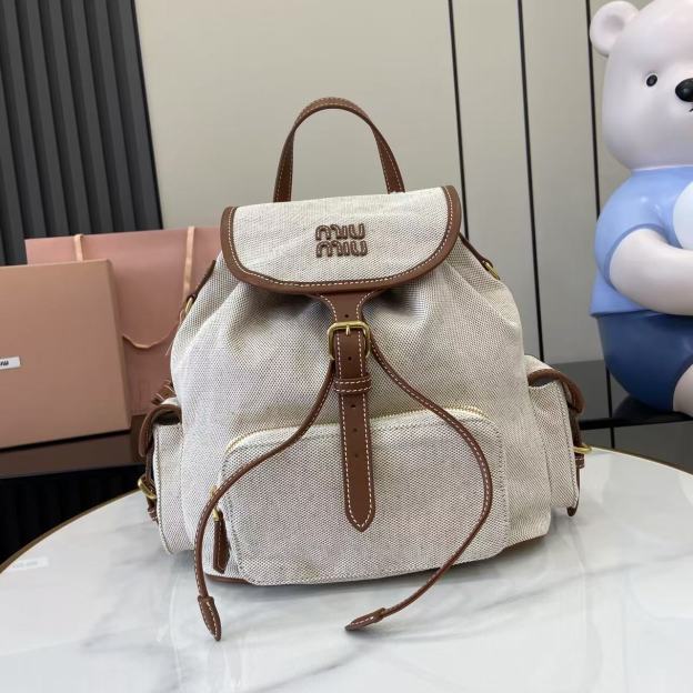 ミュウミュウ「Miu Miu」バックパック レザー＆キャンバス デュアルストラップ ショルダーバッグ