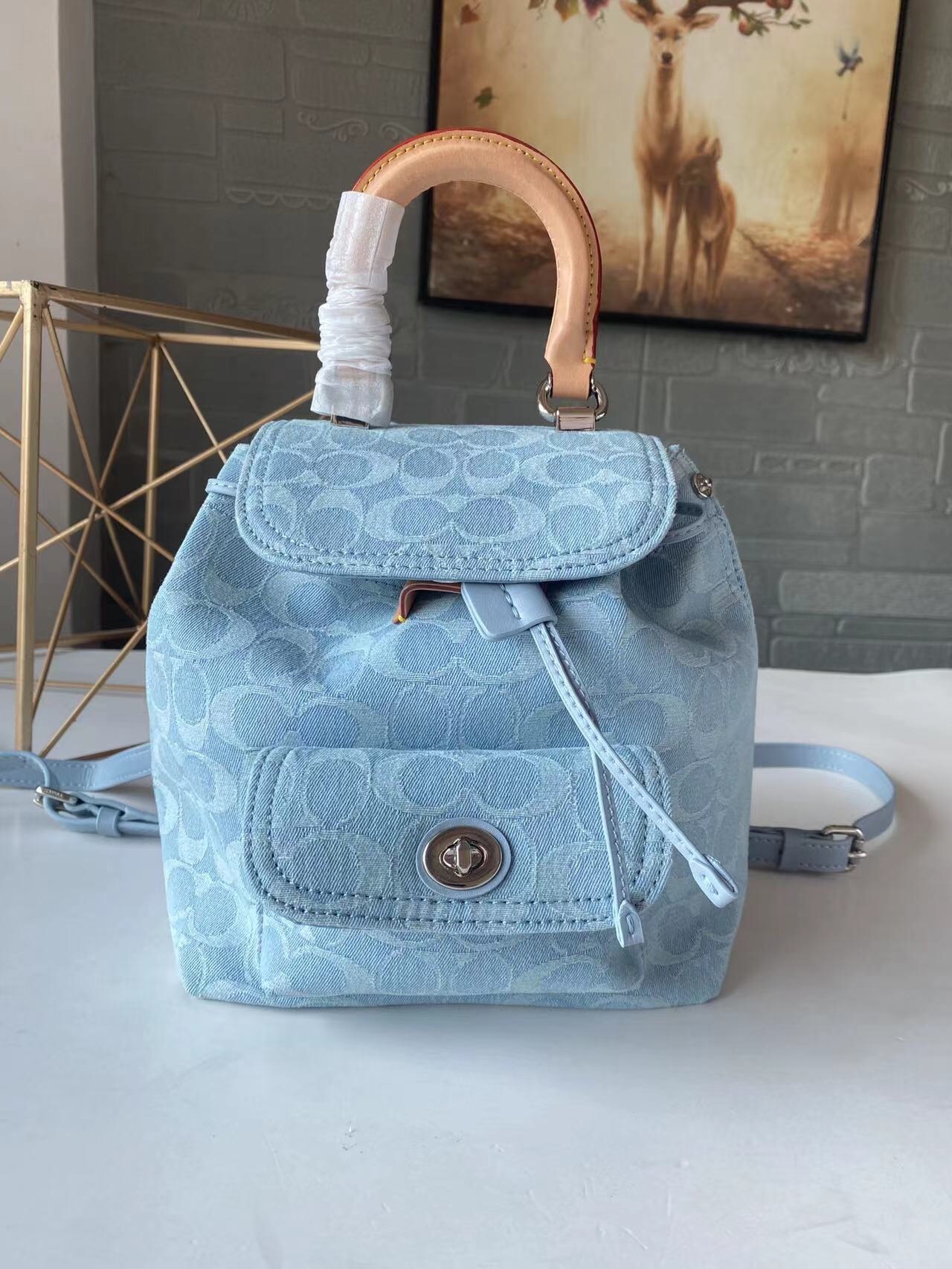 コーチ「Coach」Riya 21 デニム バックパック