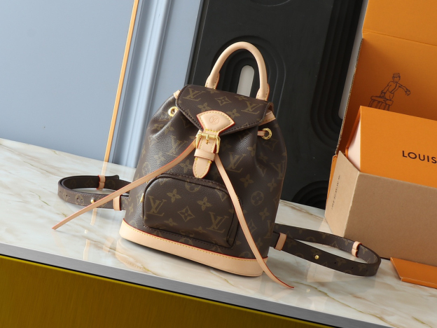ルイ・ヴィトン「Louis Vuitton」モンズーリ バックパック