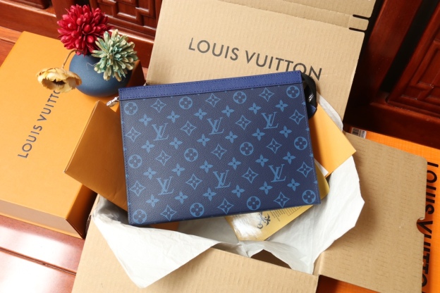ルイ・ヴィトン「Louis Vuitton」ポシェット･ヴォワヤージュ MM