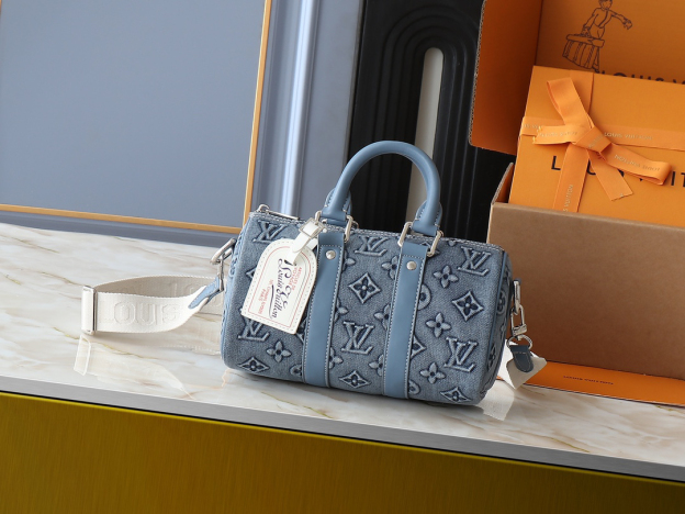 ルイ・ヴィトン キーポル･バンドリエール 25