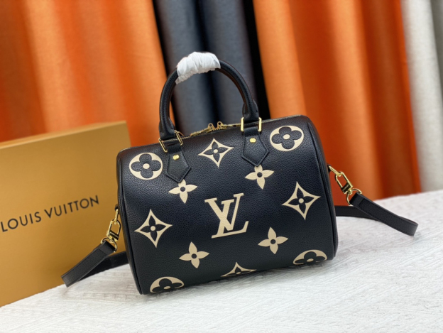ルイ・ヴィトン スピーディ･バンドリエール 25