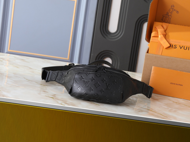 ルイ・ヴィトン ラッシュ･バムバッグ