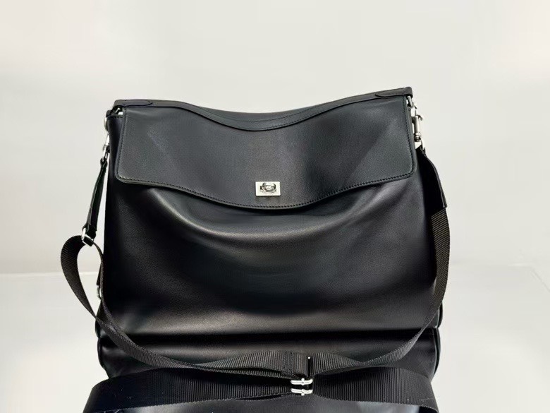 バレンシアガ「Balenciaga」RODEO メンズ メッセンジャーバッグ