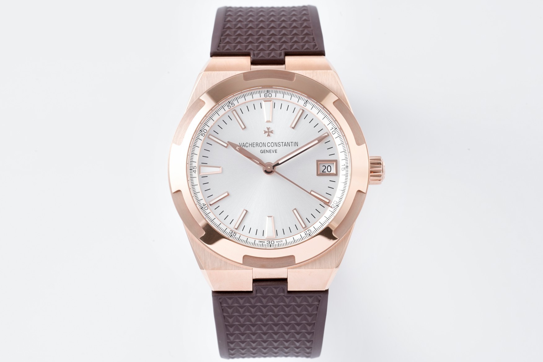 ヴァシュロン・コンスタンタン オーヴァシーズ 41mm