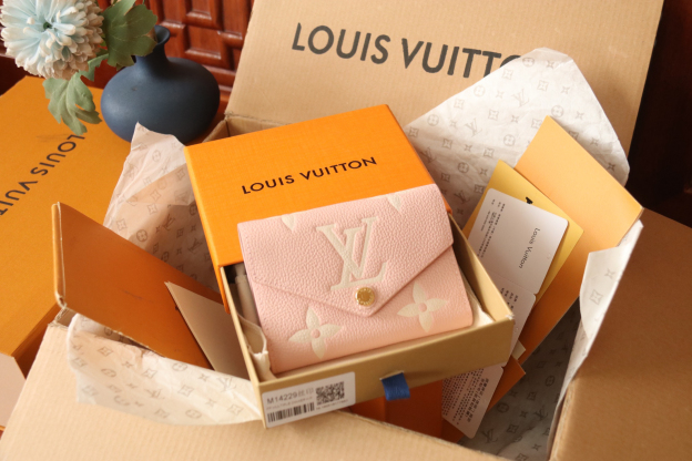 ルイ・ヴィトン「Louis Vuitton」ポルトフォイユ･ヴィクトリーヌ