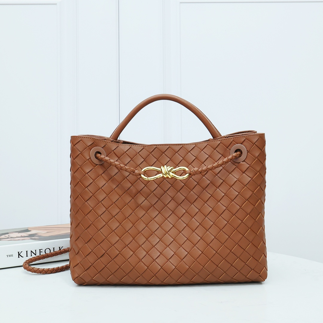 ボッテガ・ヴェネタ「Bottega Veneta」Andiamo バッグ