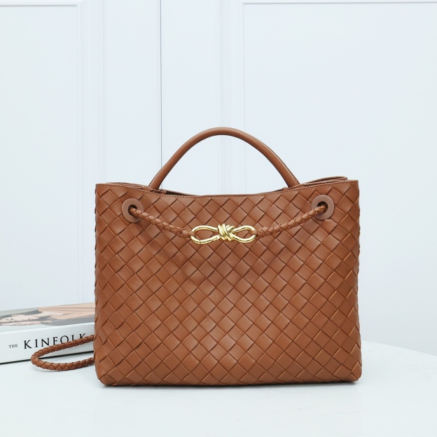 ボッテガ・ヴェネタ「Bottega Veneta」Andiamo バッグ