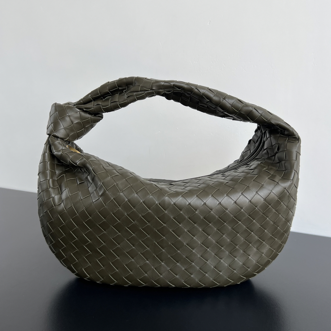 ボッテガ・ヴェネタ「Bottega Veneta」Jodie ラージトート