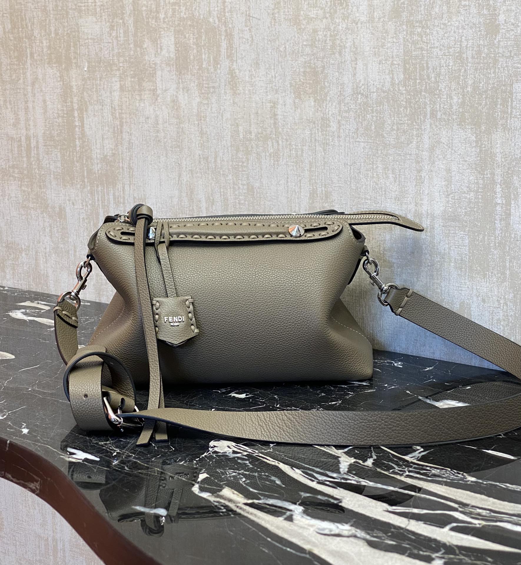 フェンディ「Fendi」ボストン ハンドバッグ