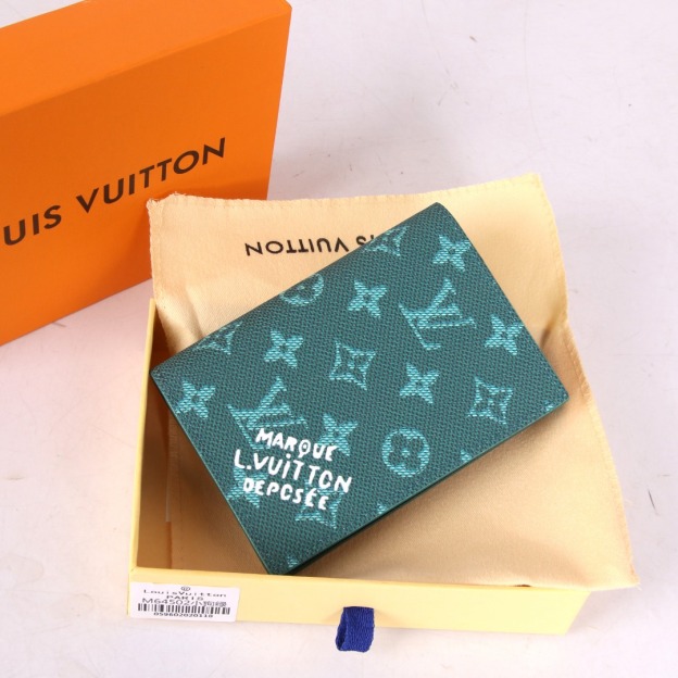 ルイ・ヴィトン パスポートカバー クーヴェルテュール･パスポール