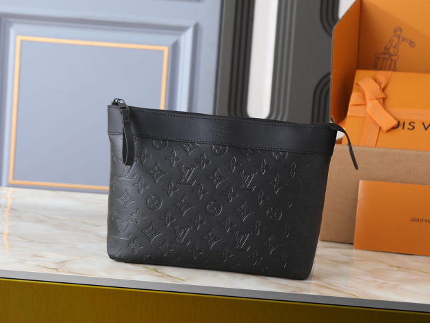 ルイ・ヴィトン「Louis Vuitton」ポシェット･ヴォワヤージュ スープル