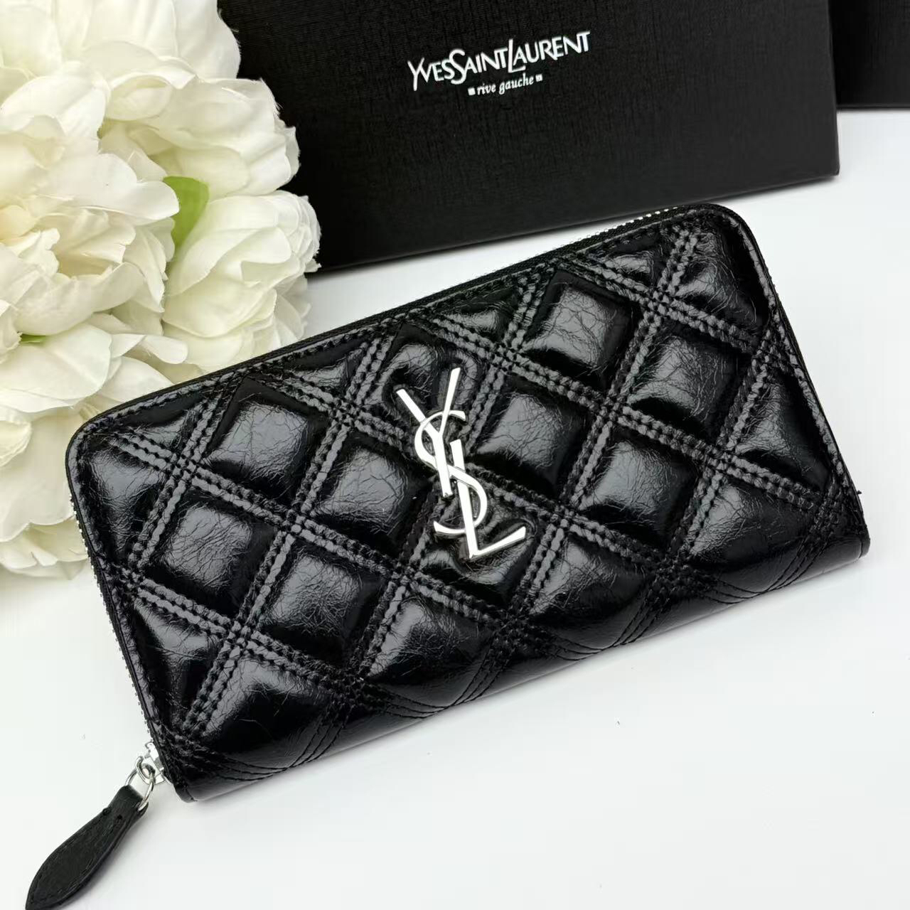 サンローラン「Saint Laurent」ジッパーウォレット