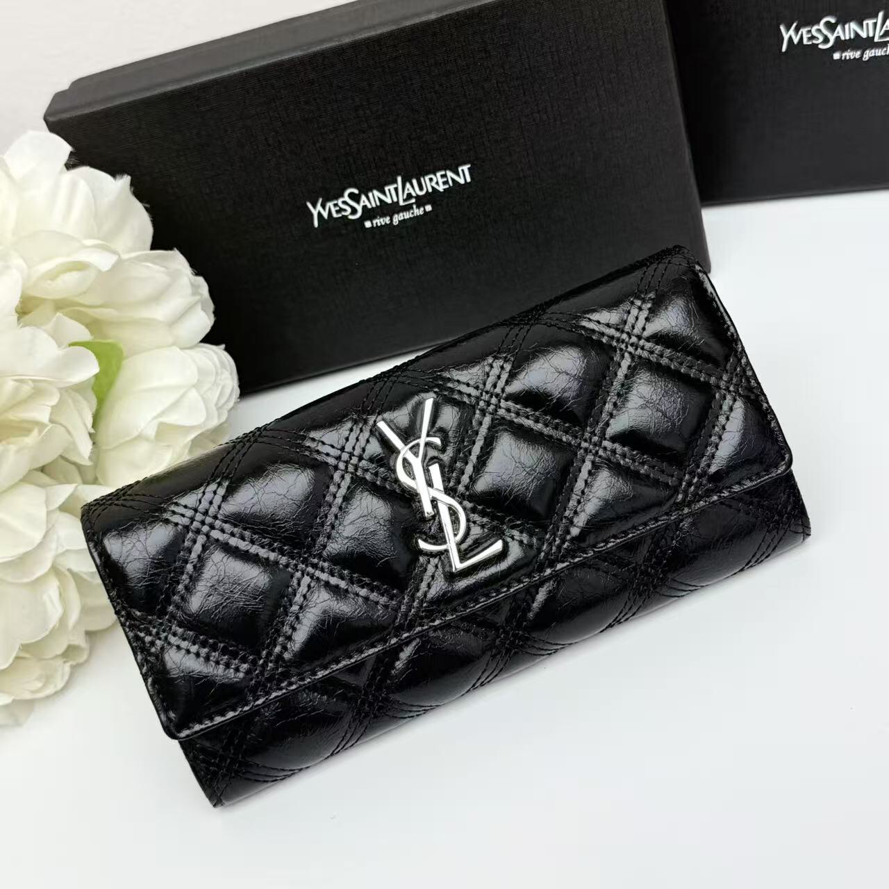 サンローラン「Saint Laurent」フラップウォレット