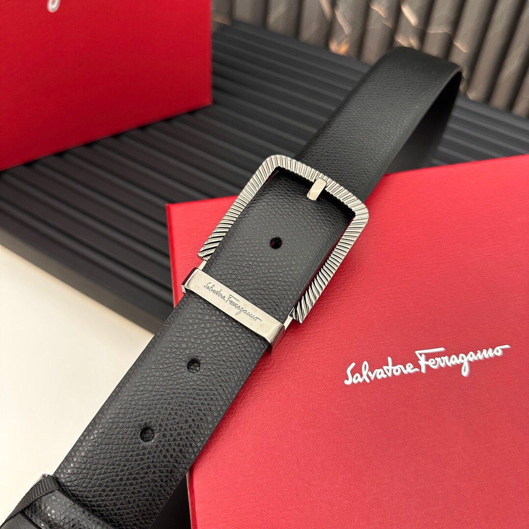 フェラガモ「Ferragamo」リバーシブルベルト