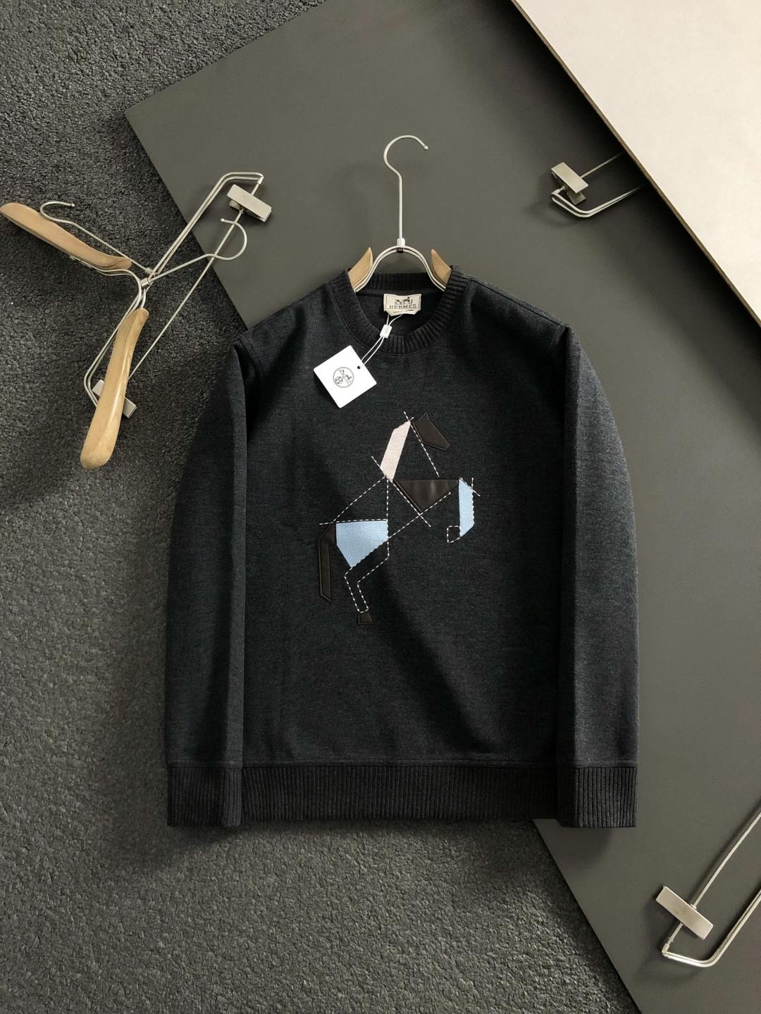 エルメス「Hermès」秋冬新作ラウンドネックスウェット