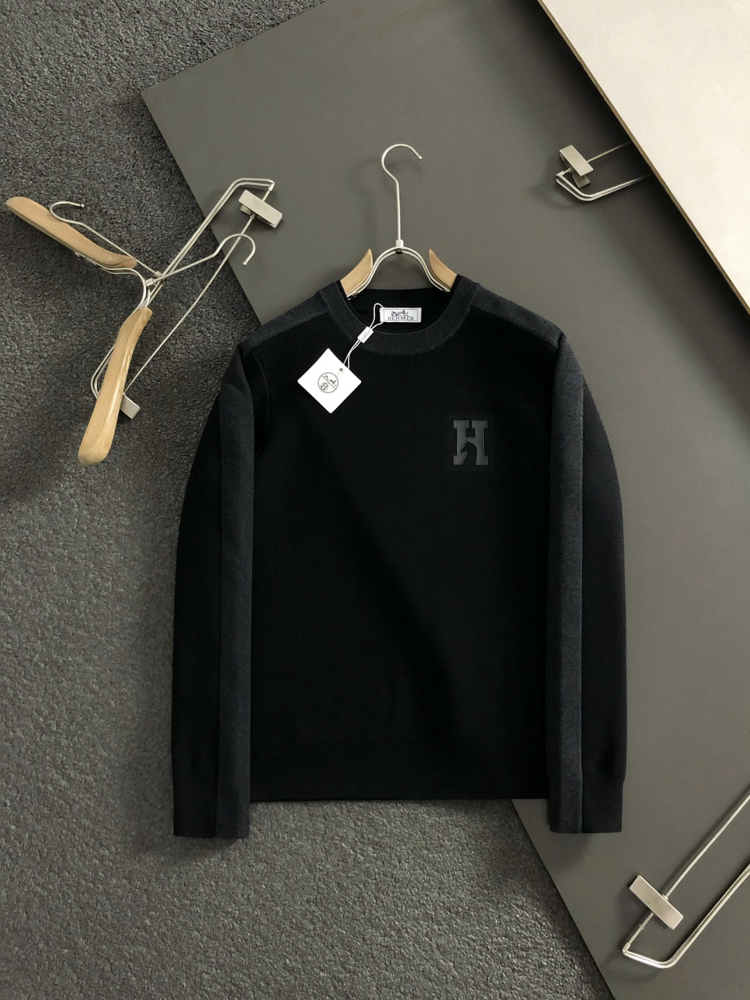 エルメス「Hermès」秋冬新作ラウンドネックスウェット