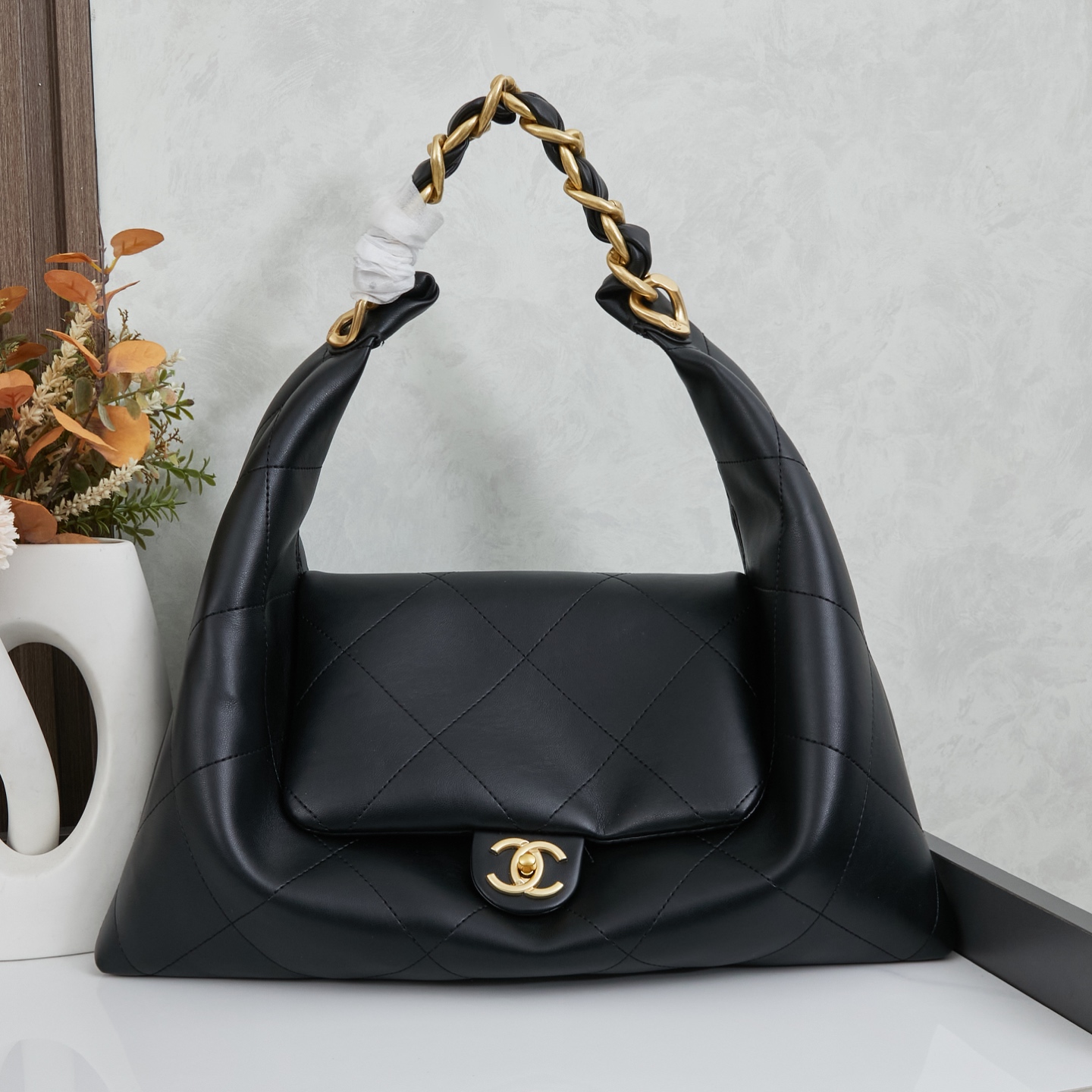 シャネル マキシ ホーボー バッグ「Hobo Bag」