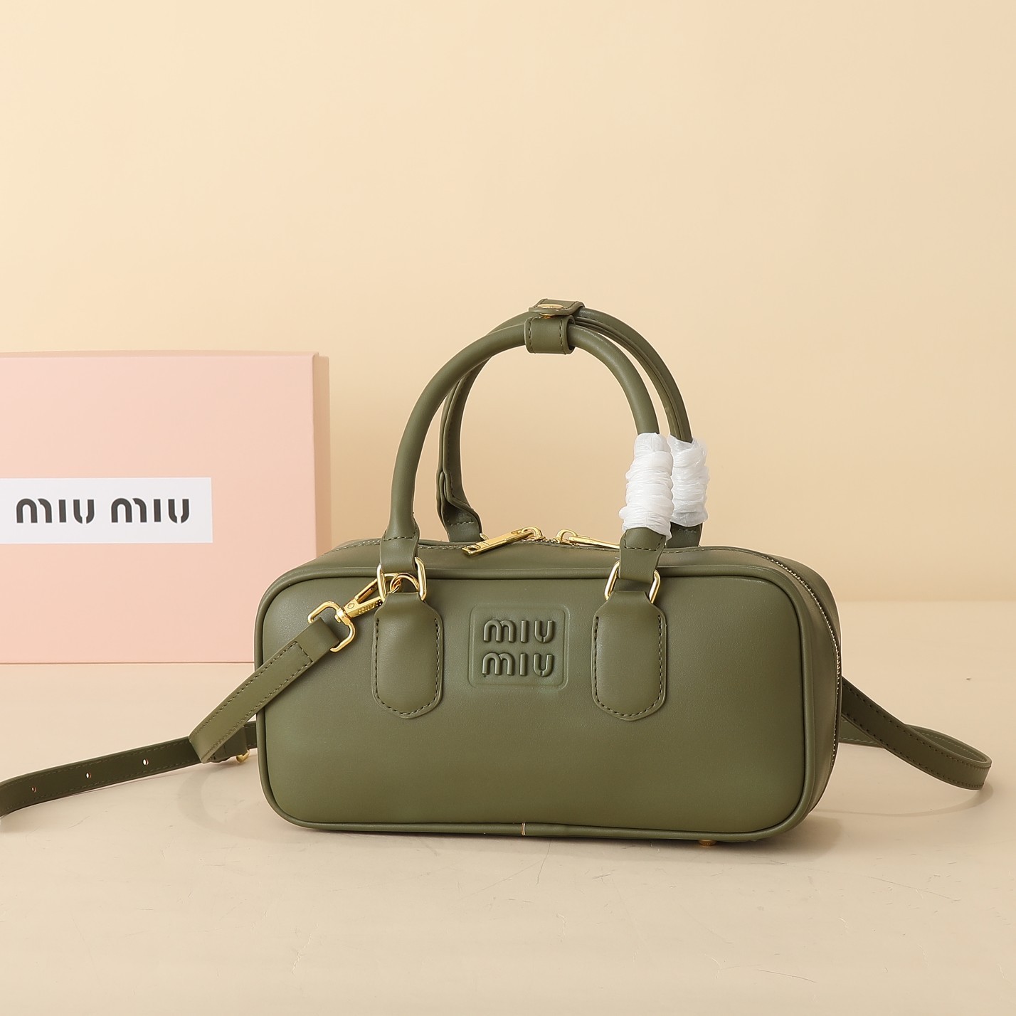 ミュウミュウ アルカディ レザー ラージバッグ「Arcadie Bag」