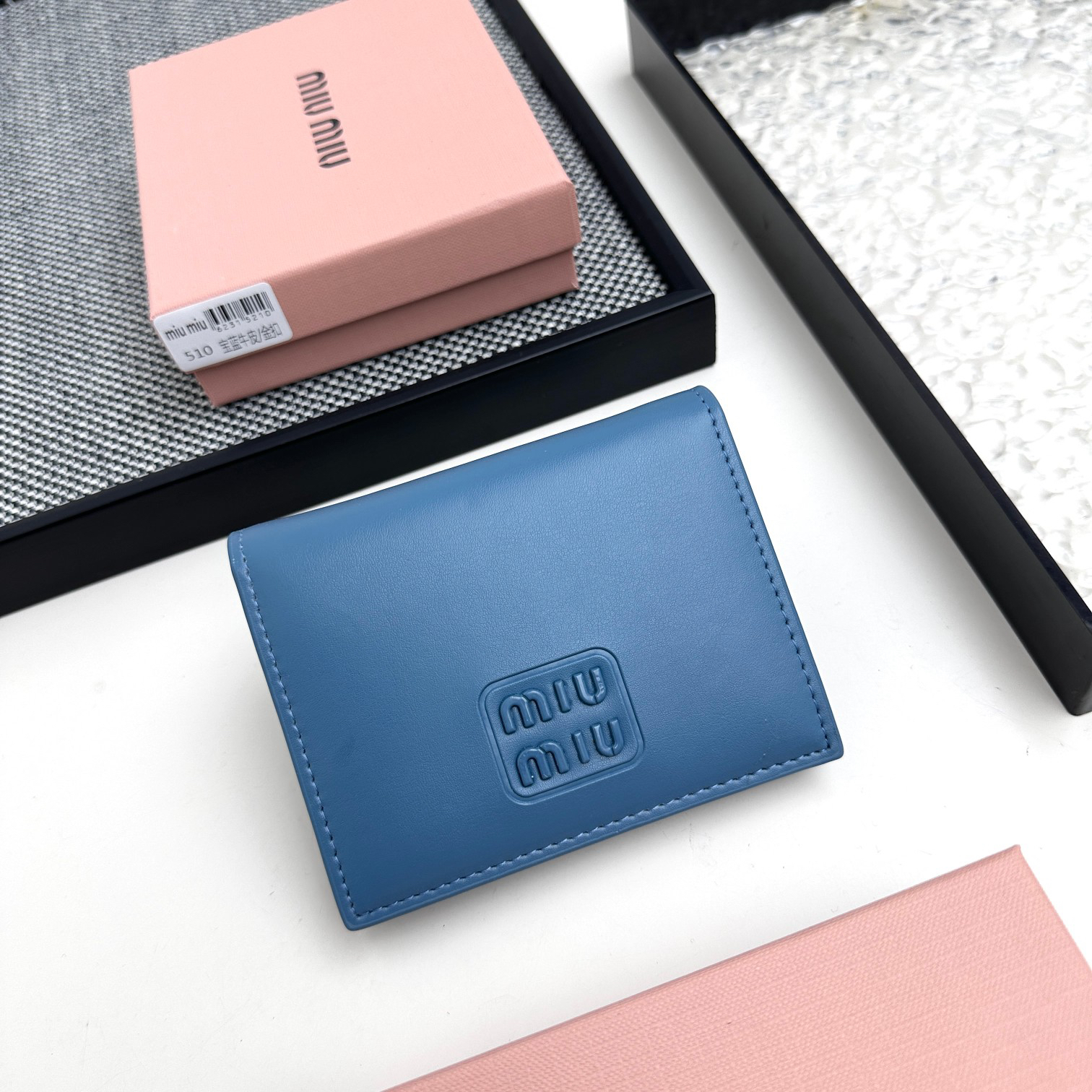 ミュウミュウ アルカディ レザー 財布「Arcadie Wallet」