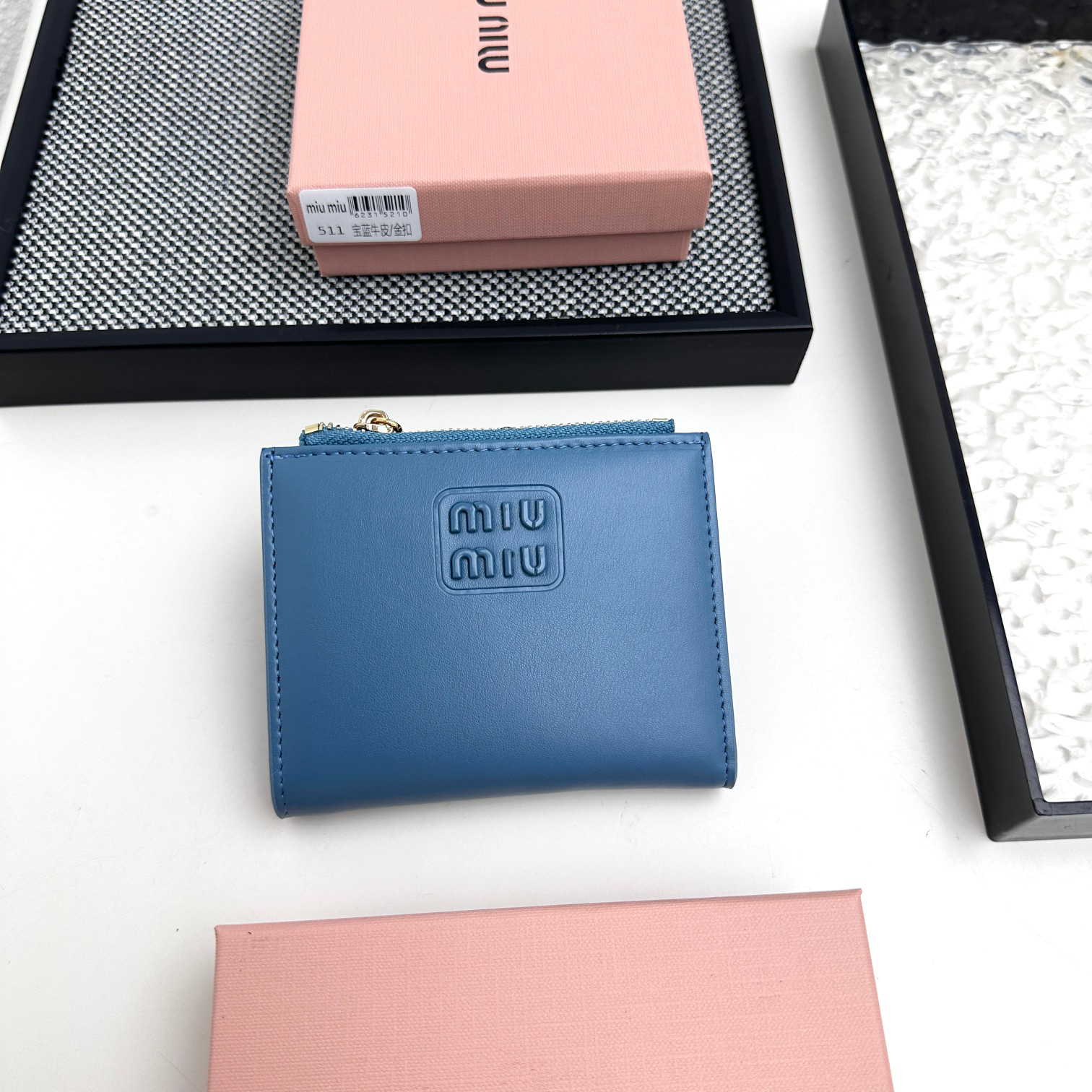 ミュウミュウ アルカディ レザー 財布「Arcadie Wallet」