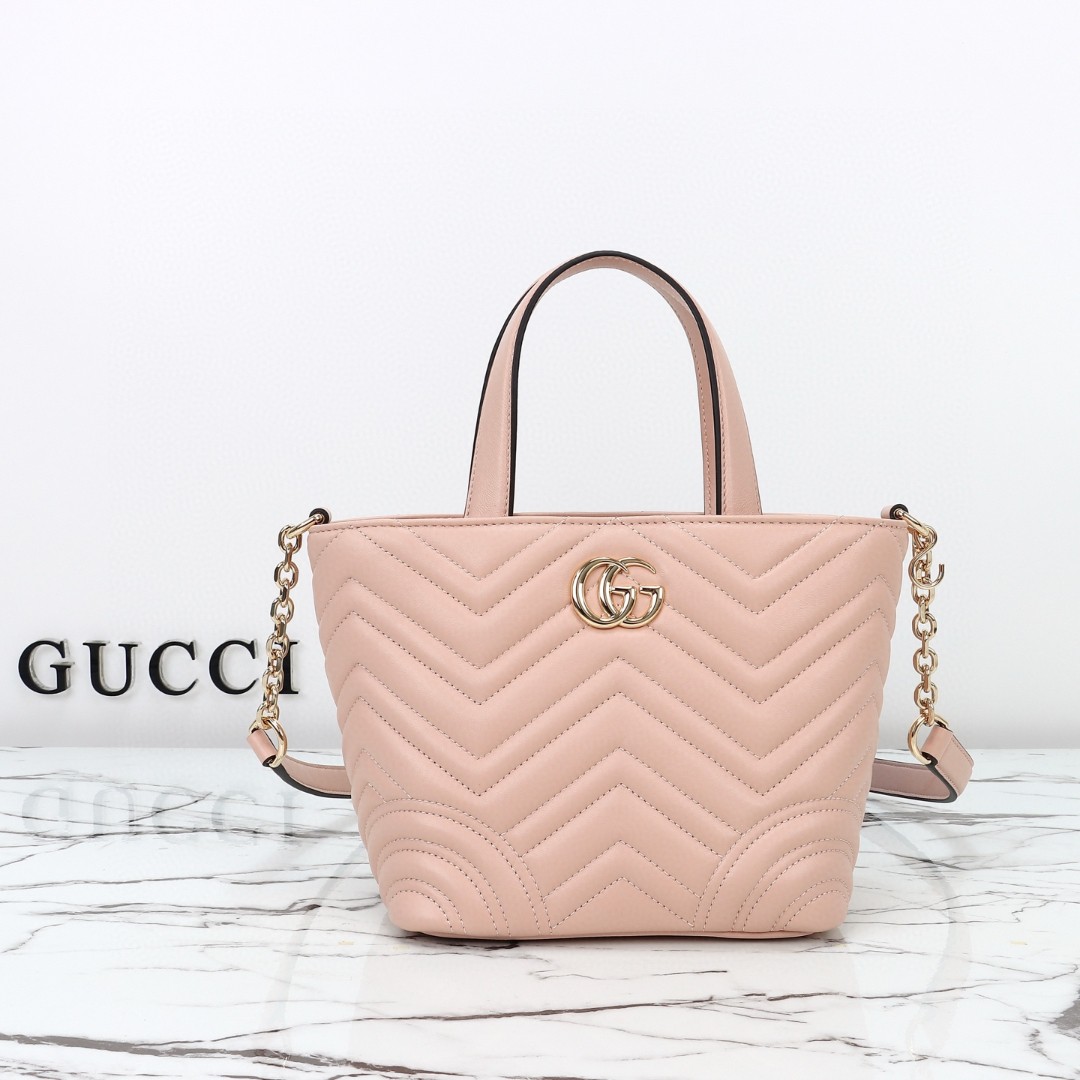 グッチ〔GGマーモント〕スモール/ミディアム トートバッグ「GG Marmont Bag」