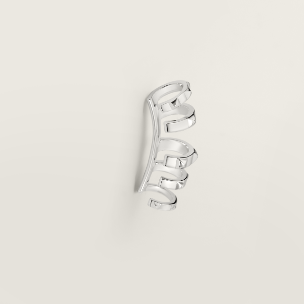 エルメス イヤリング、卓越した職人技の輝き