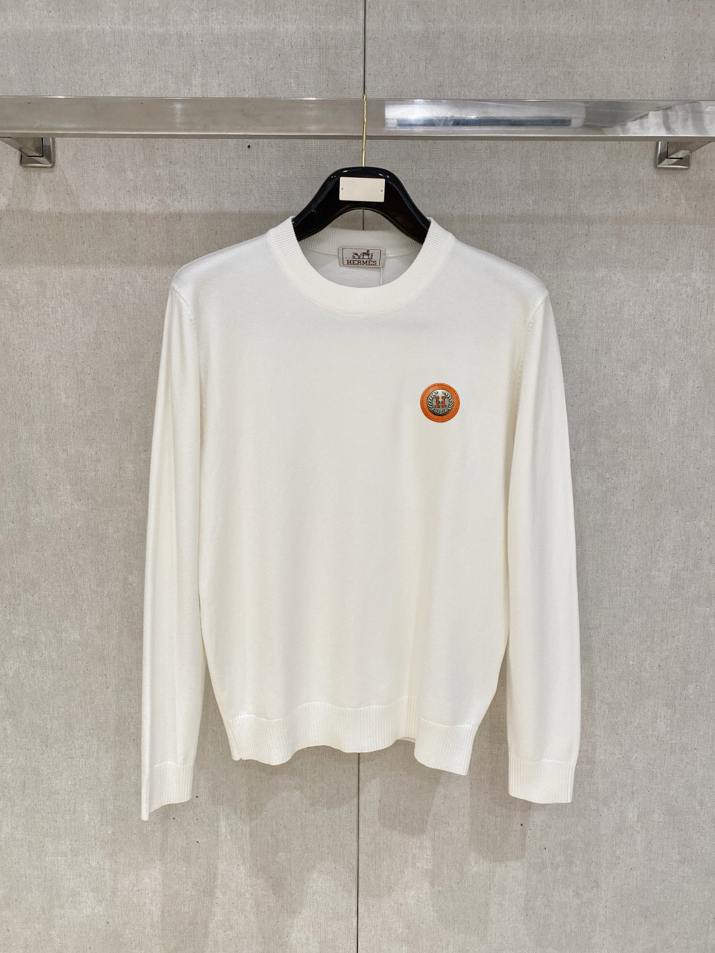 エルメス「Hermès」春季新作ラウンドネックスウェット